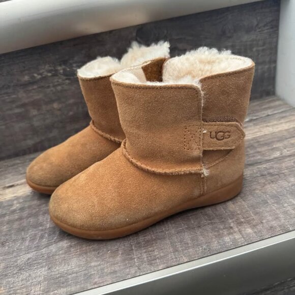 toddler ugg boots - Picture 1 of 1